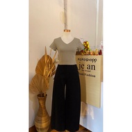 MONOCLOTHING - NARA V NECK TOP - WOMEN'S TOP - TOP WITH V-NECK