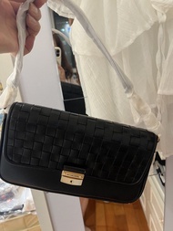 MICHAEL KORS 黑色編織手袋
