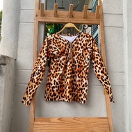 2hand patterned shirt 55cm long, code 291