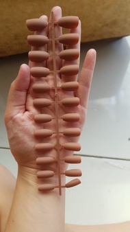 Kuku Palsu Batangan Isi 24 Pcs Warna coklat susu Lengkap Dengan Lem dan Kikir