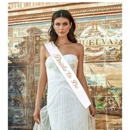 Gold-stitched Bride Bachelor Party Etiquette Shoulder Strap White Background Gold Letter Etiquette B