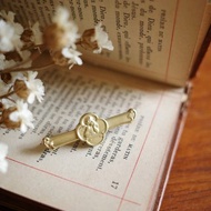 骨董Antique 金色厚金法國小天使別針FIX A60