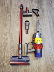 Dyson cyclone v10 fluffy