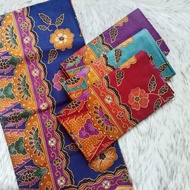 WOMEN'S BATIK GLOVES (5933)