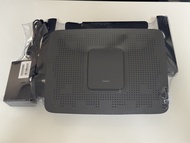 Linksys EA8300 三頻路由器