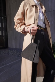 【VintageShop solo 日本直送中古包專賣店】LOEWE 羅威 經典黑色麂皮單肩手提包 vfx75i