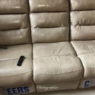 芝華士 電動彈鉸梳化