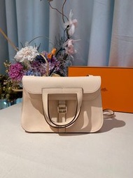 二手95%new🆕Hermes Halzan Mini🥰薔薇粉 (裸粉色) 銀扣 Swift Stamp X