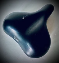 📣‼️義大利品牌 Selle Royal(SR）的 Classic 舒適系列矽膠單車坐墊 附原裝包裝 / 📣‼️Selle Royal (SR) Classic Gel Bike Saddle - M
