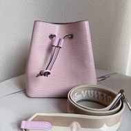 Lv epi粉色水桶bb 很好看的epi❤️now