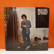 RR49-26 LP TERPAKAI [ BILLY JOEL - 52ND STREET ] USED LP < G >