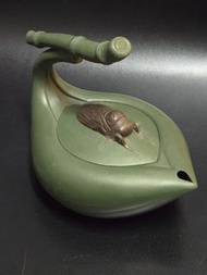 全新‘‘一片清心’’紫砂茶壼套裝 (周才軍大師得獎作品)