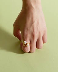 Vetiver pearl Zigzag ring แหวนมุก มุกน้ำจืด มุกแท้ มุกธรรมชาติ ตัวเรือนเงินแท้925 ชุบทองขาว18k จัดส่