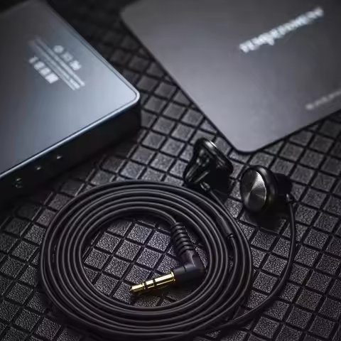 Temperament/Ksearphone Little Black Bell X15 In Ear Earphone 15mm Dynamic 3.5mm HiFi Metal Flat Head