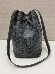 Goyard 灰色水桶包 petit flot