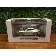 1/64 Minichamps Porsche 911 (992) GT3 Touring 643064235[MGM]