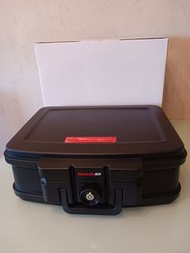 盾牌手提防火防水鎖匙夾萬