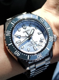 Seiko SPB385J1 6R GMT  冰藍