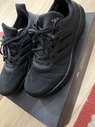 Adidas Pureboost 23 Wide 全黑跑鞋