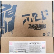 Hasbro Transformers Generation Selects Deluxe Transmutate MISB