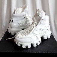 意大利名牌PRADA白色中筒靴 39.5/42號 100%正版 超流行大粒鞋底