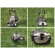 Mercedes-Benz CLK-Class W209 2003-2010 Door Lock F/LH(2Pin Model)