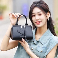 CN71093 MICKEY BOX Premium Women's Handbag