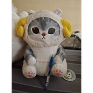 Mofusand plush in white sheep costume