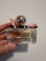 Salvatore Ferragamo Signorina 香水
