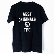 AES ALIEN EVOLUTION STUDIO AESTEAM TEE 經典 LOGO 骷髏頭 哥德字體 大A  AEST ORIGINALS TPC 休閒 短袖 短T 男版 黑色 M號 #HAPPY