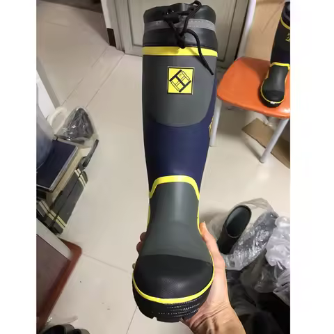 Rubber Boots Rubber Boots Steel Head Sole Waterproof Rainshoes Overshoes Working Shoes for Outdoor S