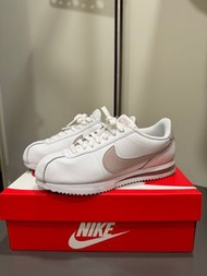 Nike 阿甘鞋粉色