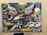 TAKARA TOMY 新幹線變形機器人 TRINITY DXS10