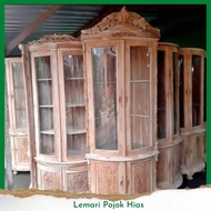 Lemari Pajangan Sudut Kayu Jati Ukir Lemari Pojok Hias Ruang Tamu
