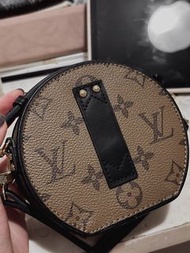 Louis Vuitton Monogram圓筒斜背包(LV)