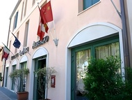 安博斯酒店 (Albergo Bice)