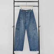 Atipashop - ASPHALT CARGO JEANS (A029) กางเกงยีนส์ ชายาว ทรงบาร์เรียล ดีเทลกระเป๋าคาร์โก้ สกรีนลายกร