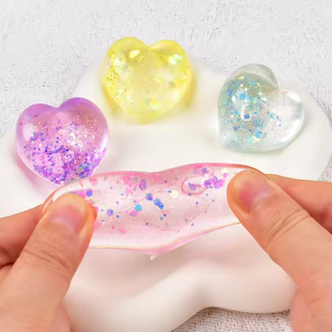 5/10 Pieces of Maltose Aurora Heart-Shaped Stress Relief Balls, Slow Rebound Aurora Glitter Squeeze 