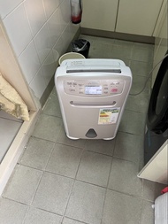 三菱電機 MJ-E152AK-H 抽濕機（25公升）背光版