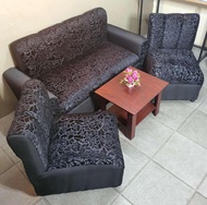 SALA SET BLACK VELVET WITH CENTER TABLE URATEXFOAM