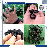 cincin akar bahar hitam minimalis