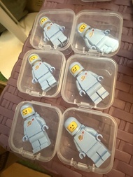 LEGO 粉藍色太空人