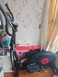 Reebok gx50 橢圓機