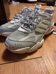 Adidas 淺綠色運動鞋 Climacool Vento