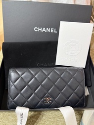 Chanel 黑色菱格紋長銀包
