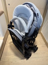 Combi  Neyo Compact雙向嬰兒手推車