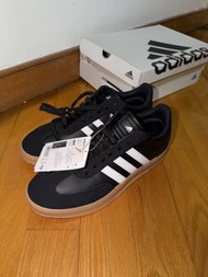 全新！Adidas 膠底德訓鞋