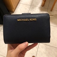 Michael Kors MK女生中夾 皮夾 防刮皮革 素面 多功能 女款 短夾(MK 女款 皮夾)