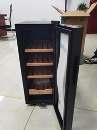 雪茄櫃cigar cabinet 智能電子恆溫 恆濕風冷保濕 雪松木家用小型#雪茄櫃#cigar cabinet