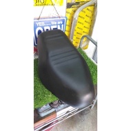 SYM JET 100, ALPHA, EURO ORIG SYM STOCK SEAT ASSY BRAND NEW